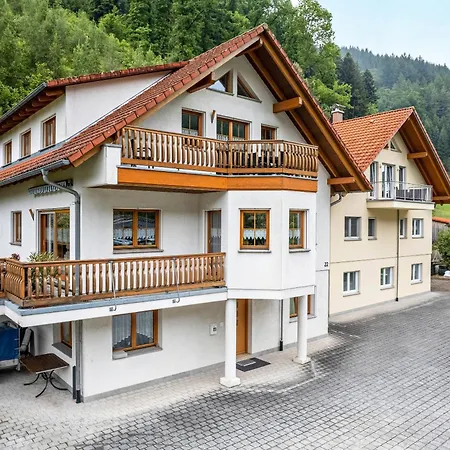 Haus Sum Apartment *